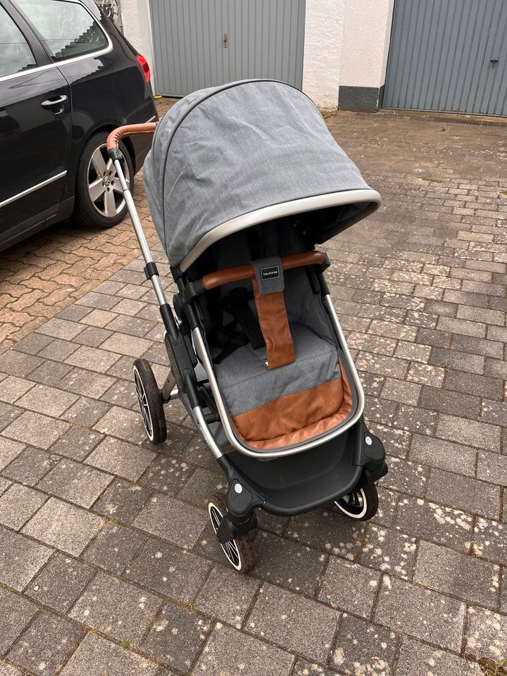 Teutonia Kinderwagen 3 in 1/ Sportwagen, Babyschale in Wadern