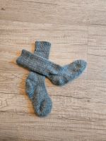 Lange Socken Baby Bio Schurwolle grau Gr.21-22 Niedersachsen - Lilienthal Vorschau