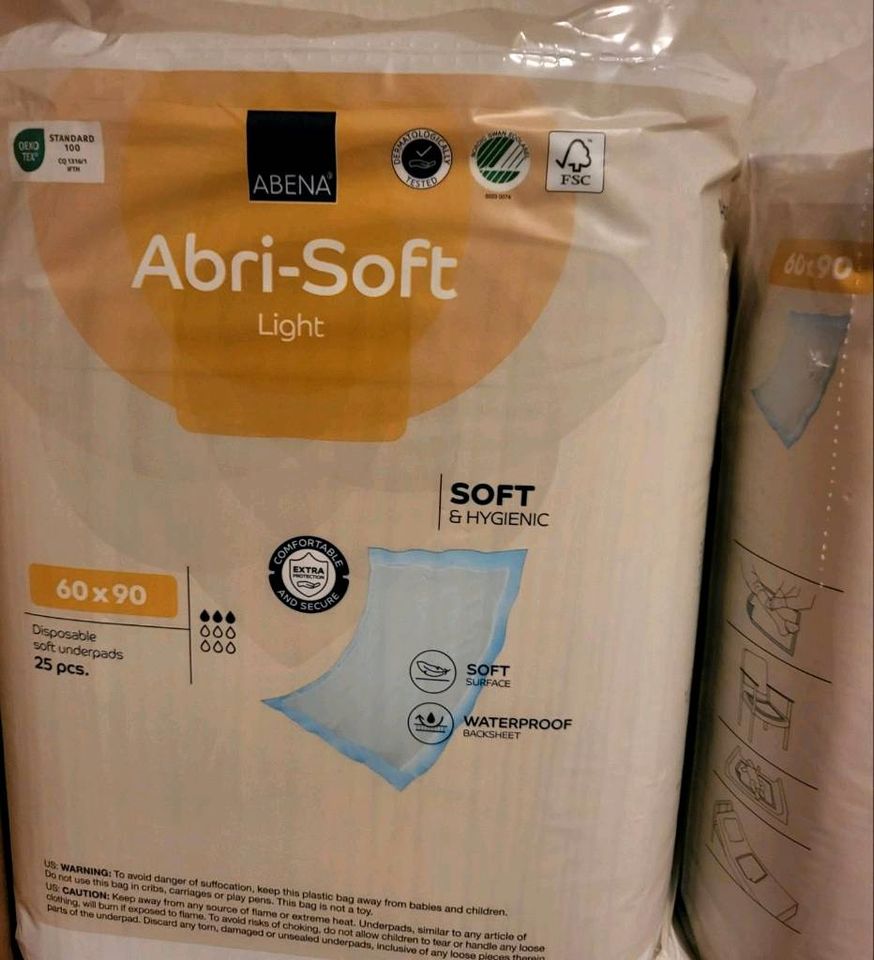 4 Pakete  Bettunterlagen/Abri- Soft Light/ 4x 25 Stück pro Paket in Rostock