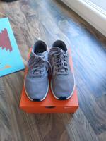 Nike Sneaker Größe 38.5 Taupe Lila Bayern - Haibach Unterfr. Vorschau