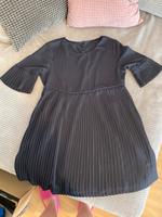 Plissee Kleid Nordrhein-Westfalen - Arnsberg Vorschau