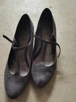 Ariane pumps gr 42 Nordrhein-Westfalen - Lippstadt Vorschau