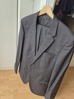 Eleganter HUGO BOSS Anzug – Größe 102 – kaum getragen München - Ludwigsvorstadt-Isarvorstadt Vorschau