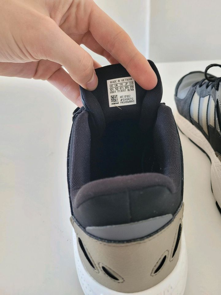 Adidas Sneaker in Berlin