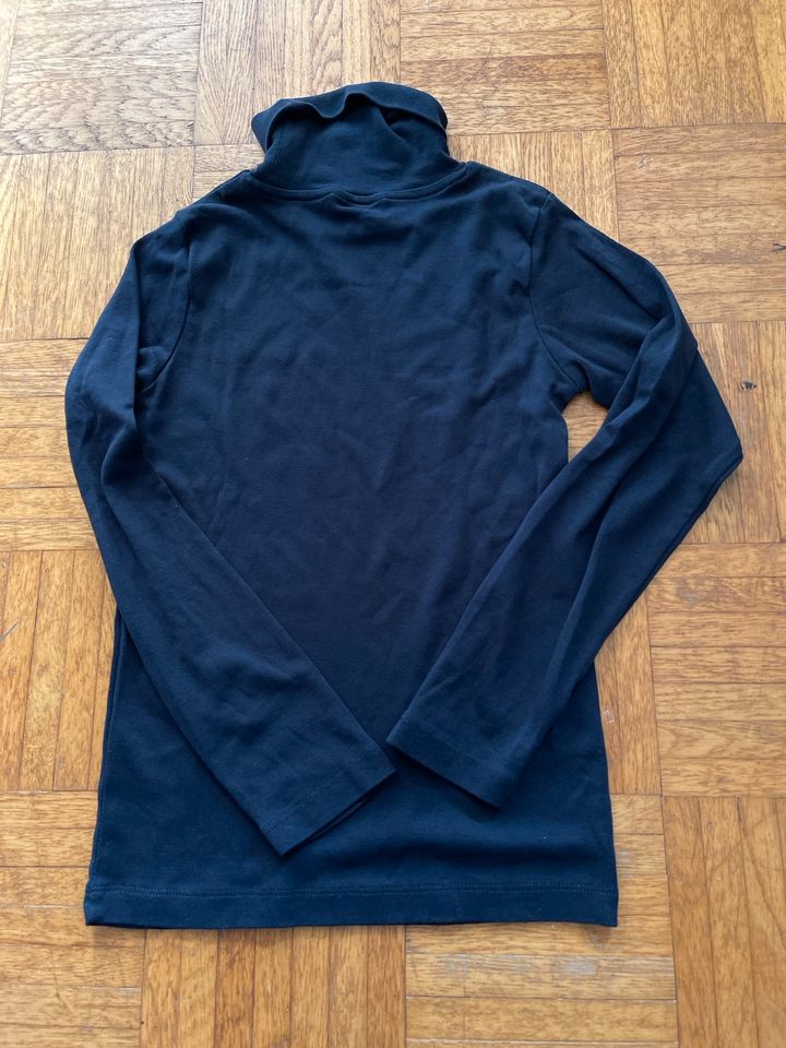 Rollkragenpullover, Gr. 140/146, Review in Düsseldorf