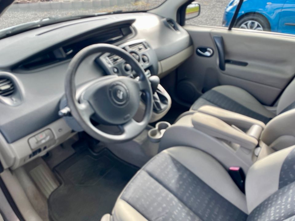 Renault Scenic 1.6 Automatik - Inspektion und Zahnriemen NEU in Sande