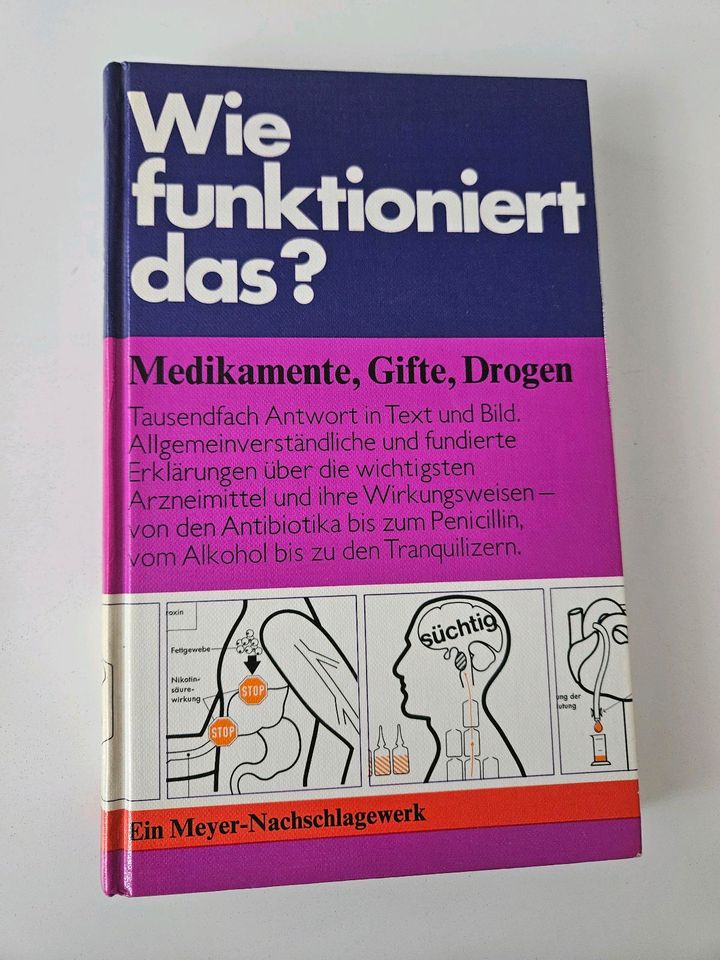 Buch "Wie funktioniert das? Medikamente, Gifte, Drogen" in München