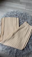 Zara Plissee Hose locker Gr.S Mecklenburg-Vorpommern - Malchin Vorschau