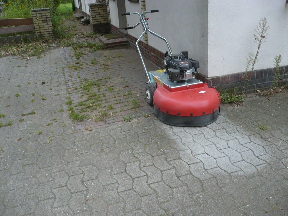 Wildkrautbürste zu vermieten in Ganderkesee