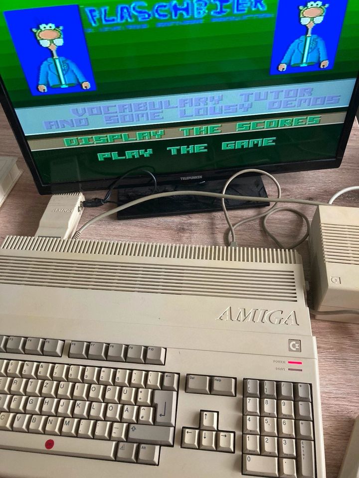 Commodore * AMIGA 500 * mit Zubehör * REV 6A in Hürth