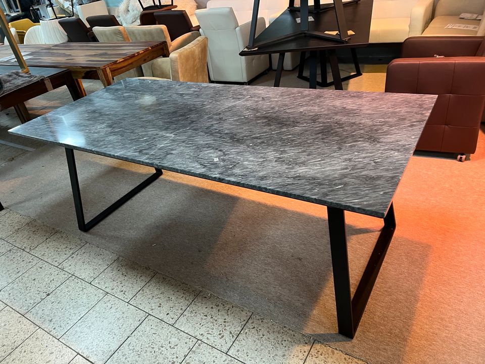 Tisch Esstisch Küchentisch Marmortisch Möbel UVP 1099€ in Herbstein