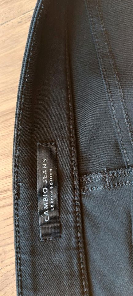 Cambio Jeans schwarz Größe 40 in Lebach