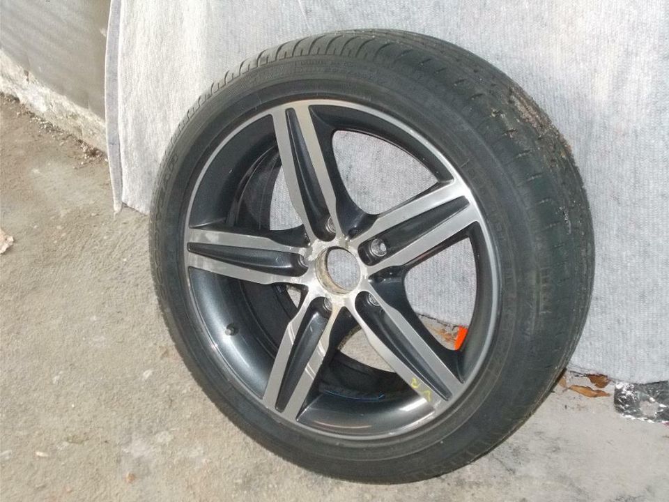 Leichtmetallfelge BMW mit Reifen ca. 7 mm in Simmerath