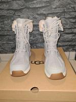 Winterstiefel UGG warm w. neu 40 Winter Stiefeletten hell grau Nordrhein-Westfalen - Ibbenbüren Vorschau