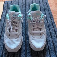 Nike Air Max Turnschuhe Gr. 42 Hessen - Alsfeld Vorschau