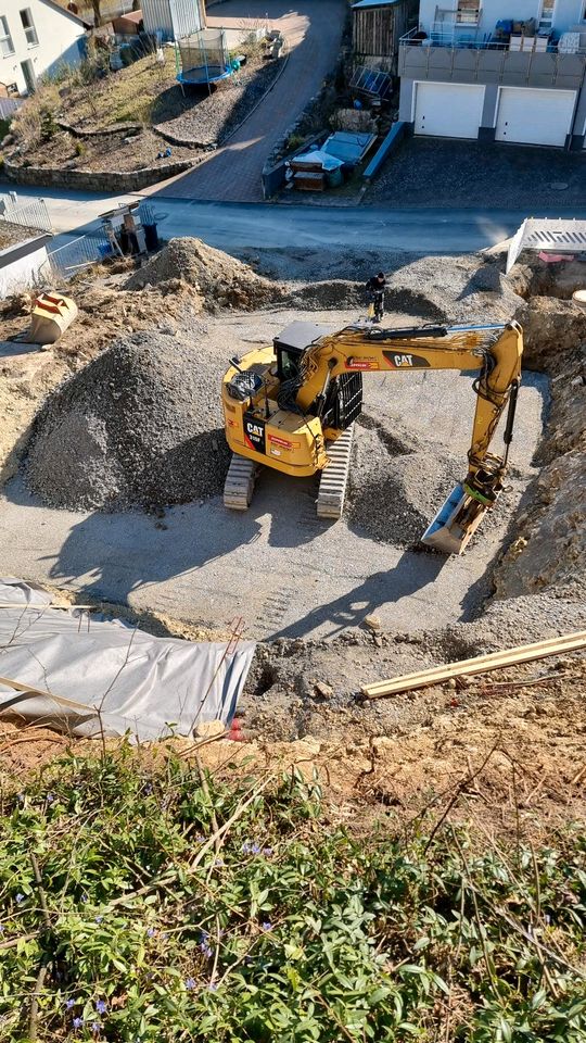 Fundament,Erdarbeiten,Aushub-arbeiten Baggerarbeit-Berliner Verbau in Darmstadt