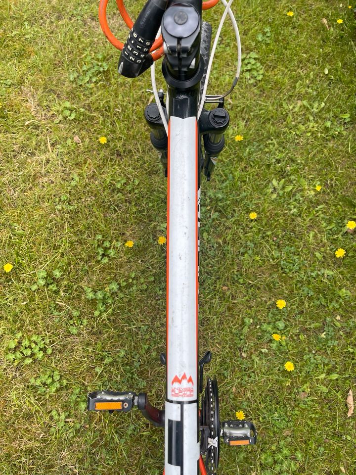 Univega Mountainbike unisex 26“Zoll, RH: 55cm, 21 Gänge in Rheda-Wiedenbrück