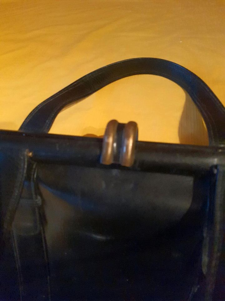 Antike Handtasche von 1900 in Uslar