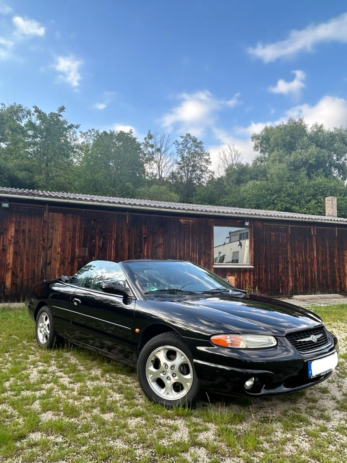 Abbildung des Autos Chrysler Stratus Cabrio …