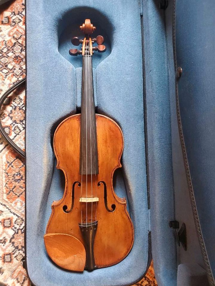 Alte hochwertige Geigen in Hemer