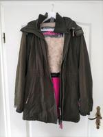 Superdry Windparka Kurzmantel Mantel olivgrün Damen M Schleswig-Holstein - Selent Vorschau