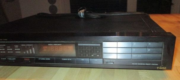 ONKYO INTEGRA T-4450 FM7AM STEREO TUNER Radio, schwarz in Hildrizhausen