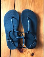 Zehentrenner Sandalen Flipflops Clogs Clocs 38 Stegsandalen Brandenburg - Neuenhagen Vorschau