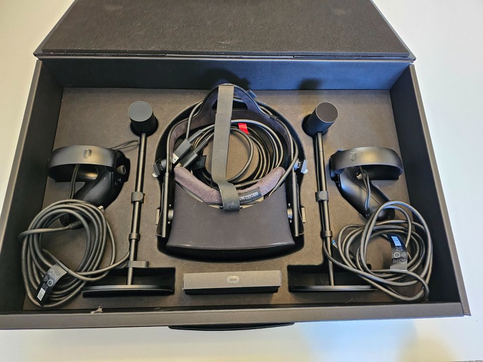 Oculus Rift VR mit Oculus Touch Controllern in Köln