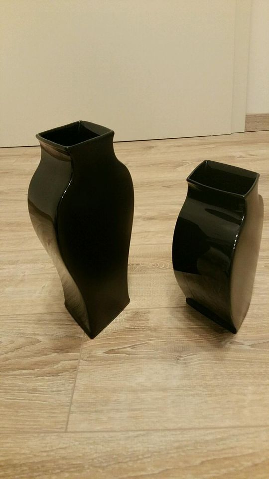 2 Vasen von Rosenthal studio-linie schwarz in Minden