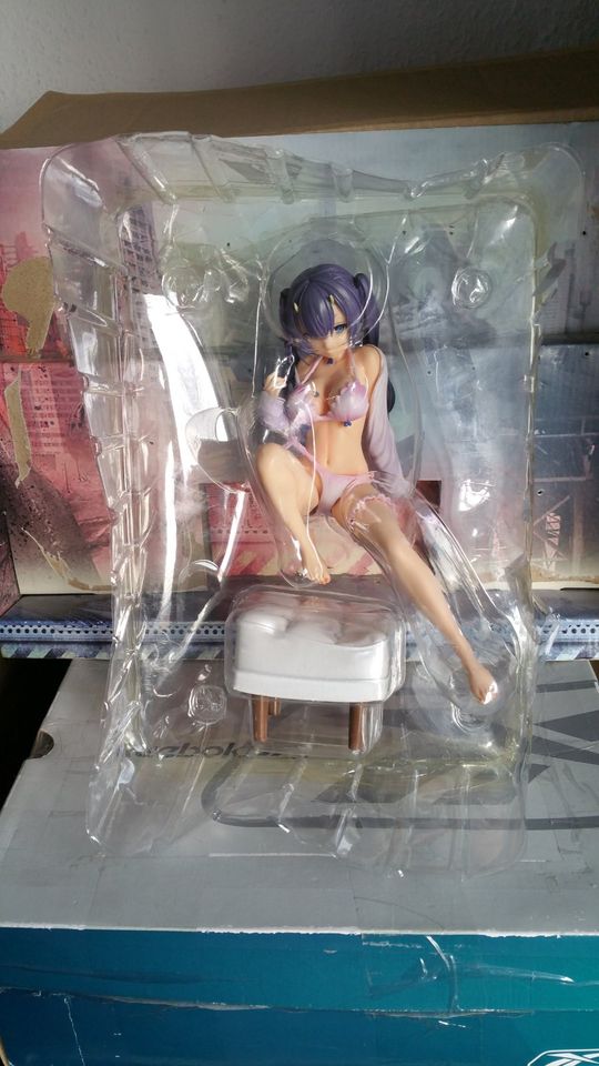 Native Rocket Boy AO Oni Girl Anime Figur PVC Model in Frankfurt am Main