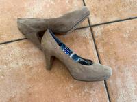 Tamaris, Pumps, Wildleder, 7cm Absatz, beige, Gr. 40 Hessen - Mühlheim am Main Vorschau