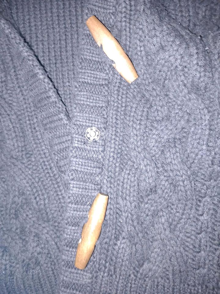 Strickjacke Cardigan S Oliver Pelzkragen Fell M 38 in Willenscharen