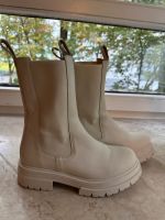 Stiefeletten KMB Chelsea Boots Leder weiß Gr 39 München - Moosach Vorschau