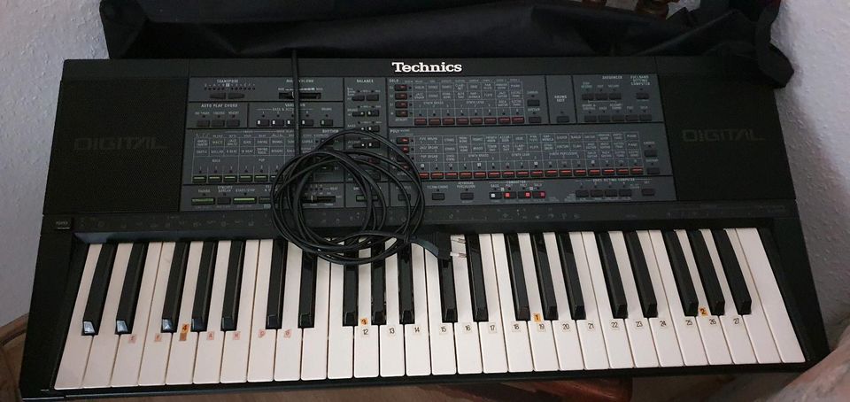 Technische SX-K500 Electronic Keyboard in Osterzell