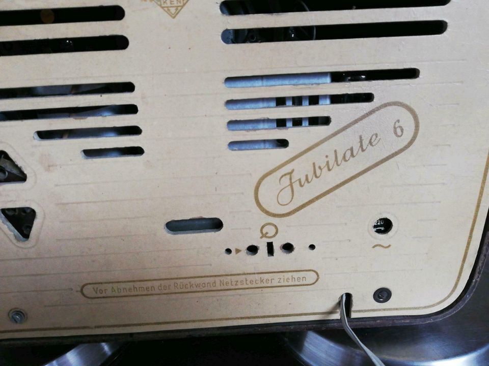 Nostalgie Röhrenradio Modell Jubilate 6 Telefunken in Stuttgart