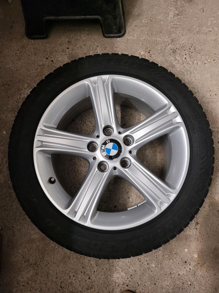 BMW 17 Zoll Felge 3er 6796242 Silber inkl. Winterräder Dunlop in Weyhe