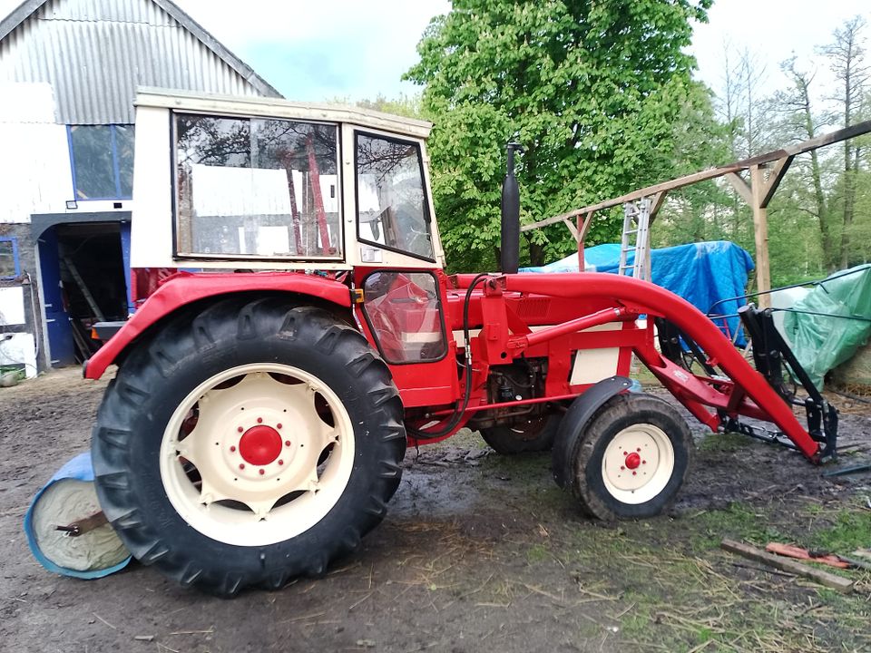 PREISSENKUNG Traktor IHC 744S Schlepper, Industriefrontlader in Steinau