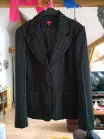Damen Blazer schwarz mit Nadelstreifen Gr. 42 neuwertig Bayern - Waldsassen Vorschau