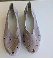 Zu verschenken Schuhe Damen Größe 7 1/2 G Bayern - Sulzfeld im Grabfeld Vorschau