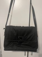 PRADA Re-Nylon große gepolsterte Schultertasche schwarzes Bochum - Bochum-Mitte Vorschau