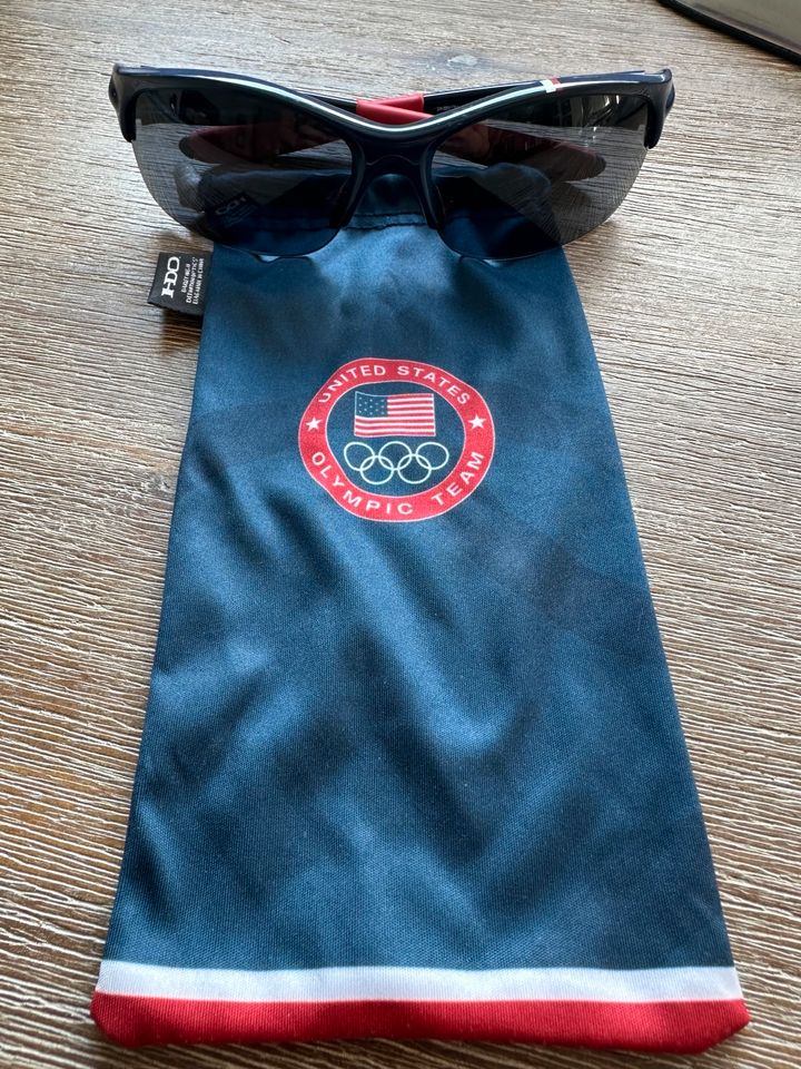Oakley Sonnenbrille Olympic Team USA Sammlerstück in Lüdenscheid