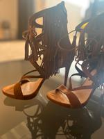 Guess/ High Heels / braun/ Fransen / Nubuk Leder/boho Nordrhein-Westfalen - Moers Vorschau
