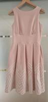 Kleid mit grafischem Muster in rosa Schwachhausen - Neu Schwachhausen Vorschau