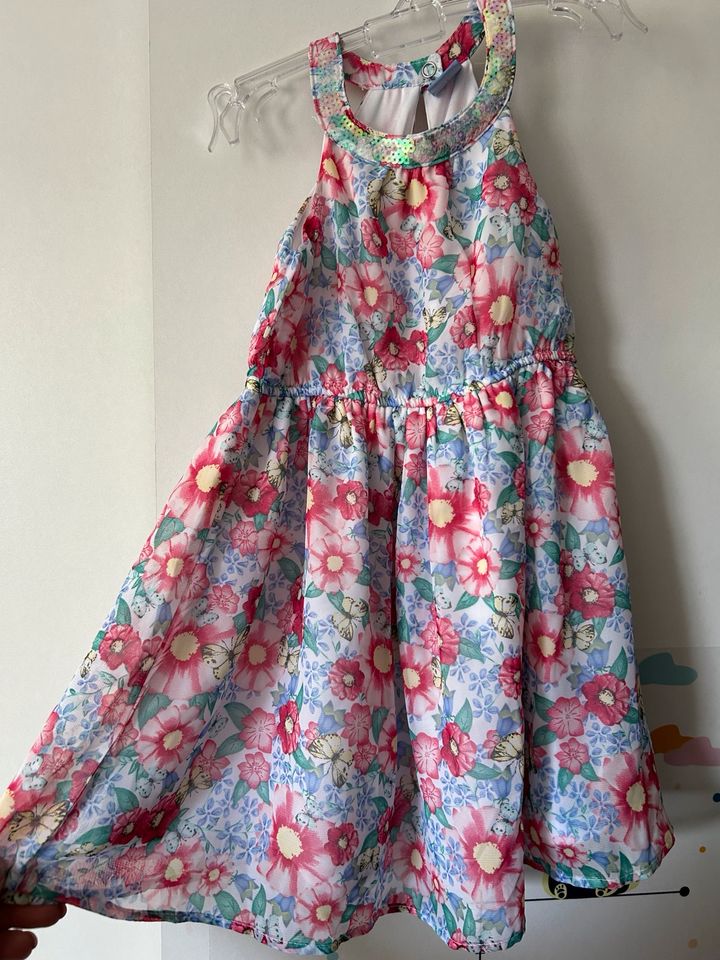 Tolles Sommerkleid 104 in Bad Marienberg