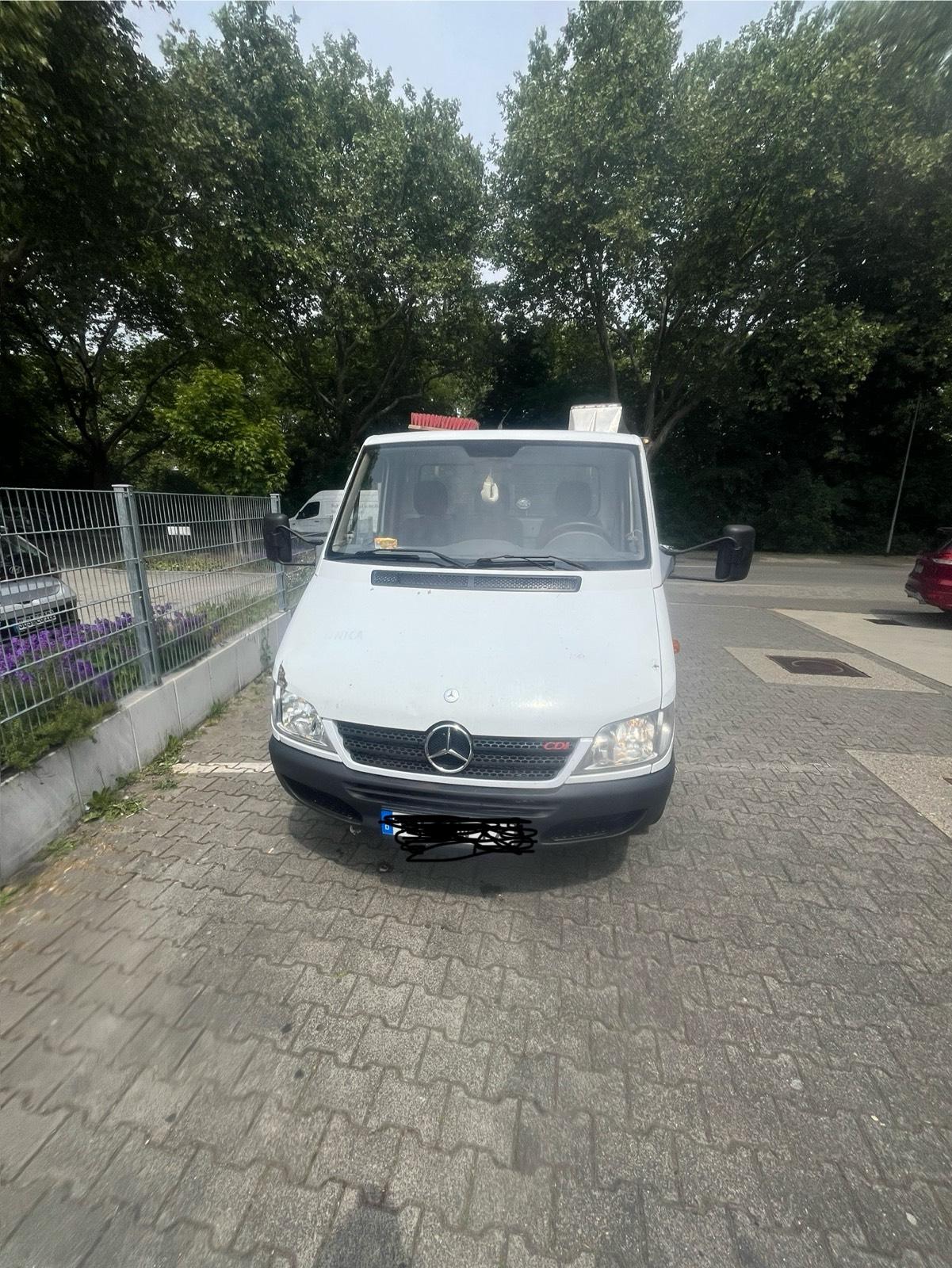 Abbildung des Autos Mercedes sprinter 411