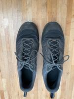Lowa schwarze Wanderschuhe Größe 44 Bayern - Buchloe Vorschau
