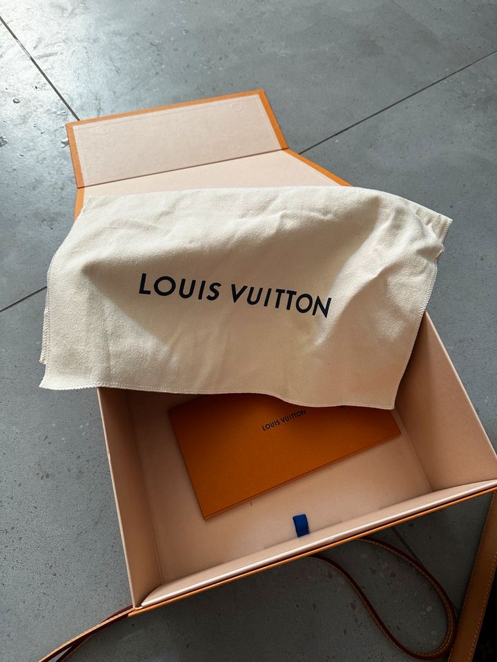 Louis Vuitton Alma BB in Oldenburg