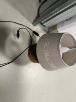 Natürliche Eleganz - Holz-Tischlampe für gemütliche Atmosphäre! Hessen - Langenselbold Vorschau