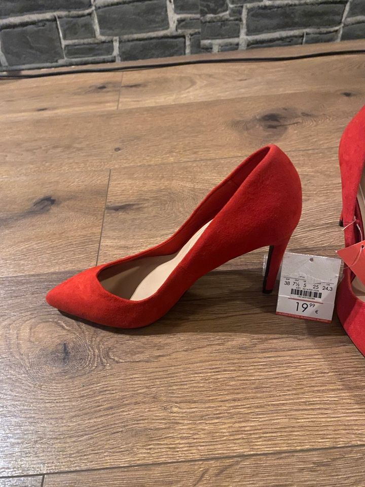 High Heels von Bershka in Düsseldorf