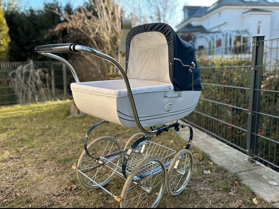 Inglesina Classica Kinderwagen & Buggy Aufsatz gebraucht in Wiesbaden